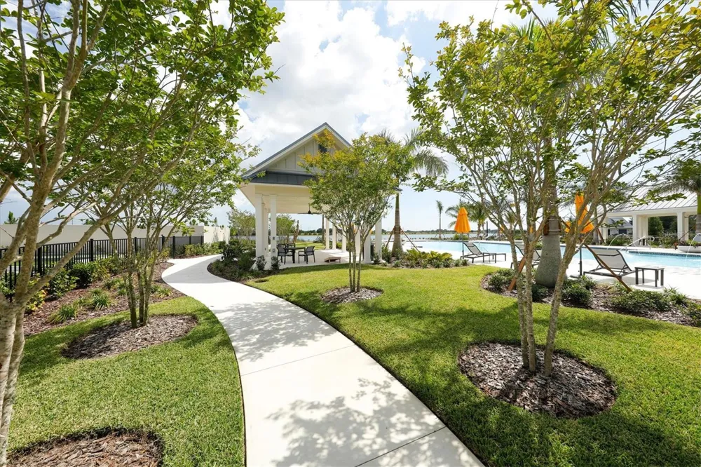 8113 STERNWAY ROAD Sarasota, FL 34240