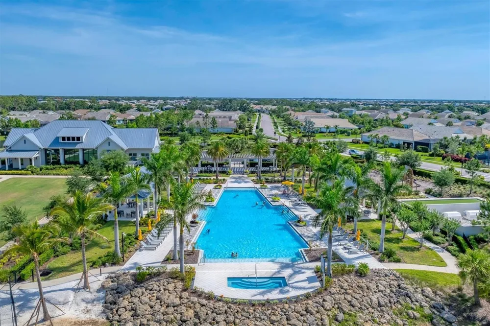 8113 STERNWAY ROAD Sarasota, FL 34240