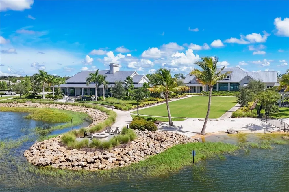 8113 STERNWAY ROAD Sarasota, FL 34240