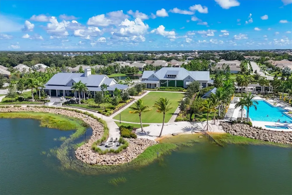8113 STERNWAY ROAD Sarasota, FL 34240