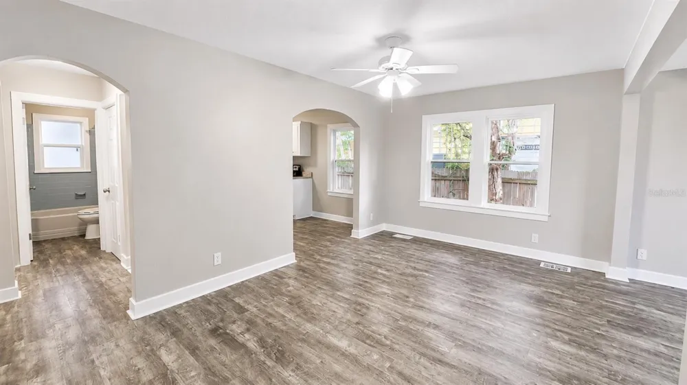 657 15TH AVENUE S St Petersburg, FL 33701