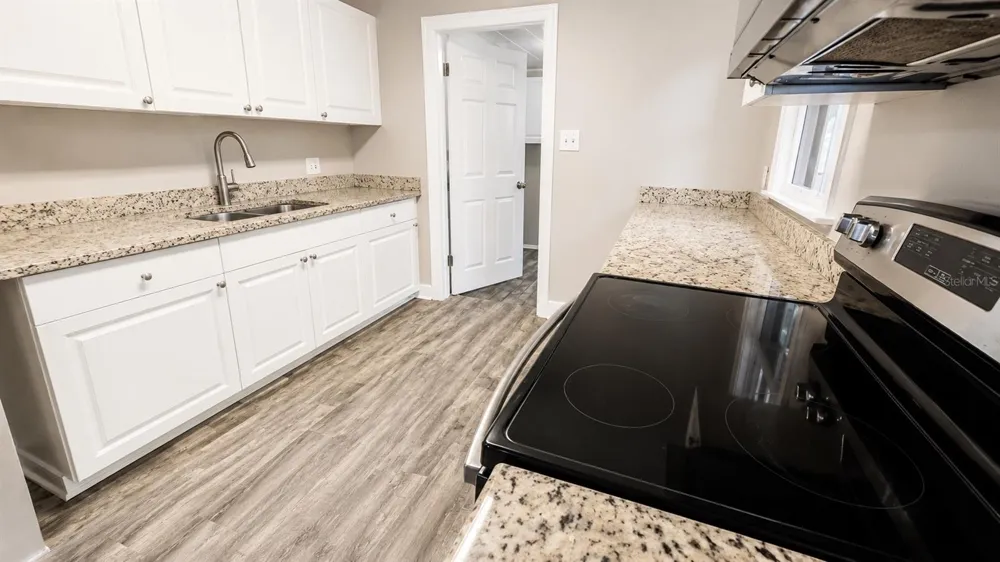 657 15TH AVENUE S St Petersburg, FL 33701