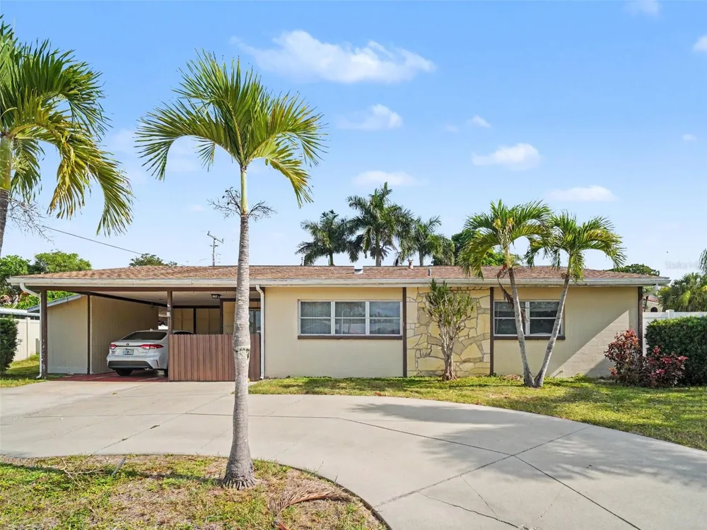 3103 BAYSHORE GARDENS PARKWAY Bradenton, FL 34207