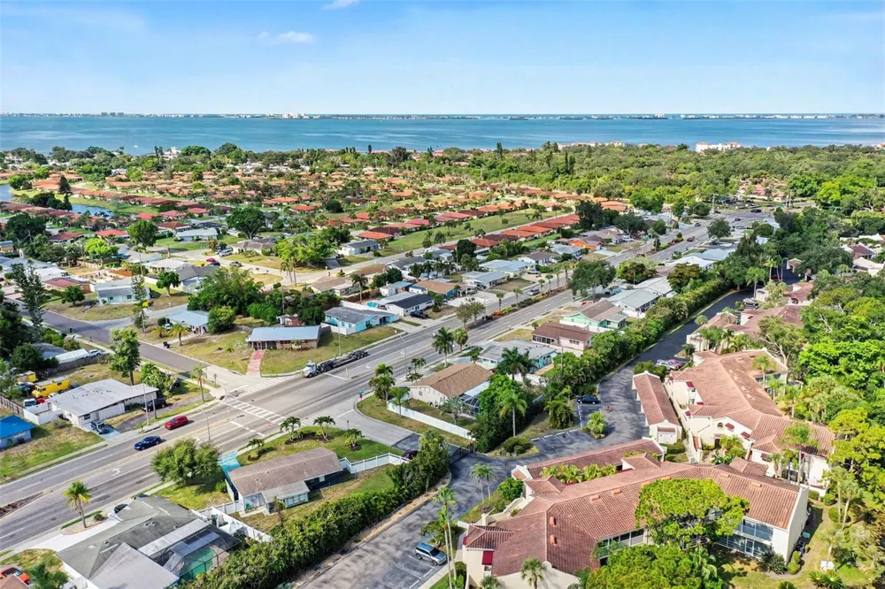 3103 BAYSHORE GARDENS PARKWAY Bradenton, FL 34207