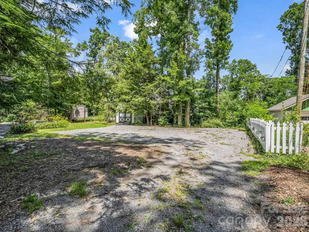 808 Montreat Road Black Mountain, NC 28711