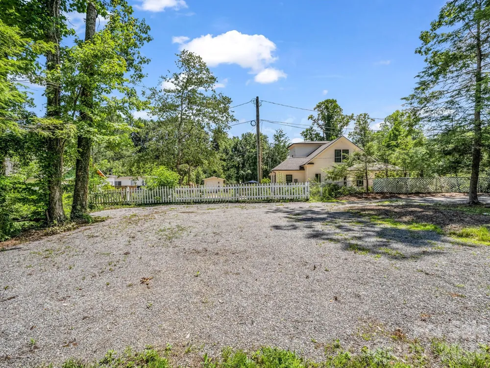 808 Montreat Road Black Mountain, NC 28711