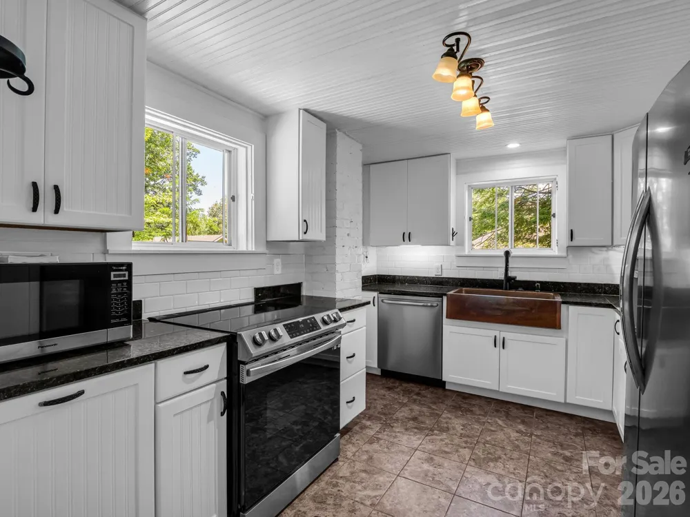 808 Montreat Road Black Mountain, NC 28711