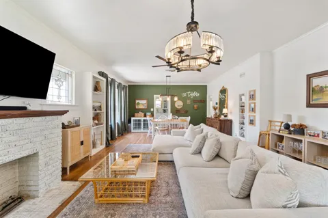 707 Heights Avenue