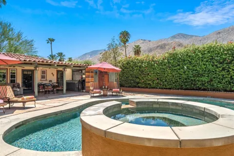 216 E Palo Verde Avenue