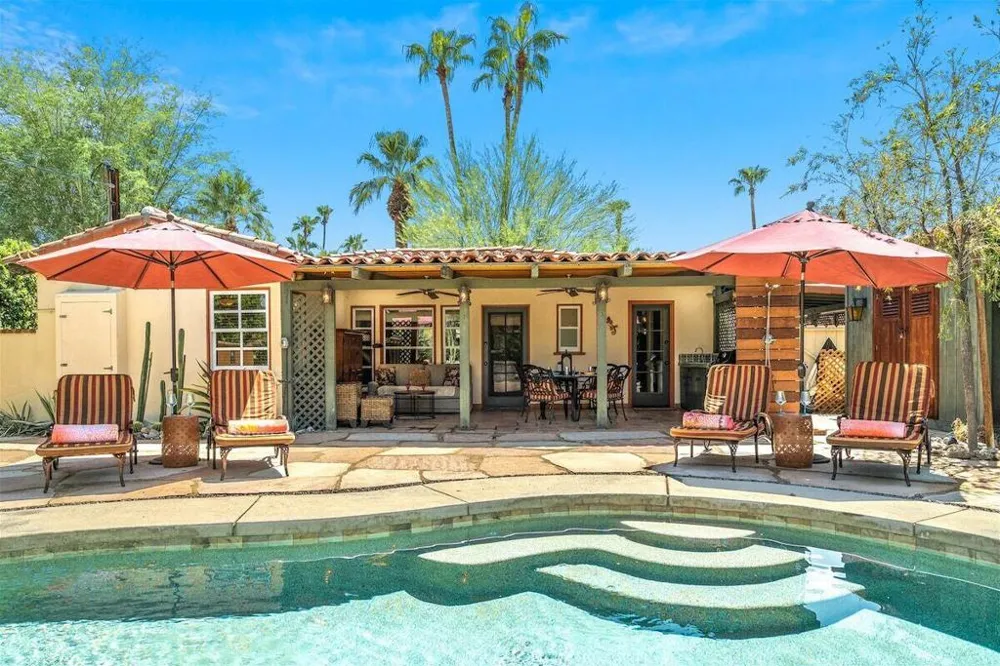 216 E Palo Verde Avenue Palm Springs, CA 92264