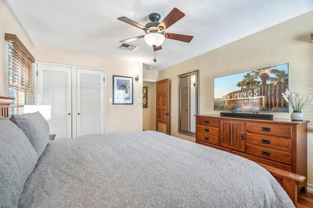 216 E Palo Verde Avenue Palm Springs, CA 92264