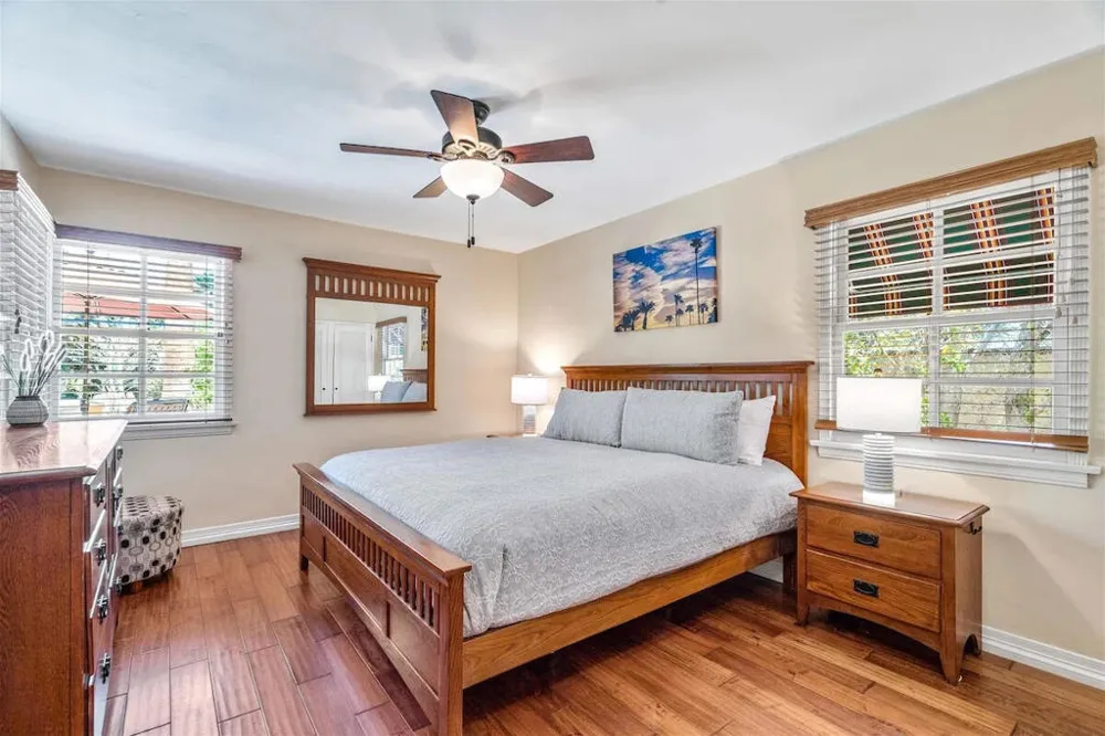 216 E Palo Verde Avenue Palm Springs, CA 92264