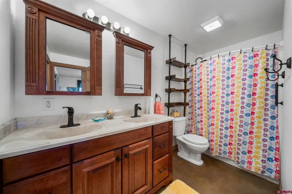2353 CR 513 Ignacio, CO 81137