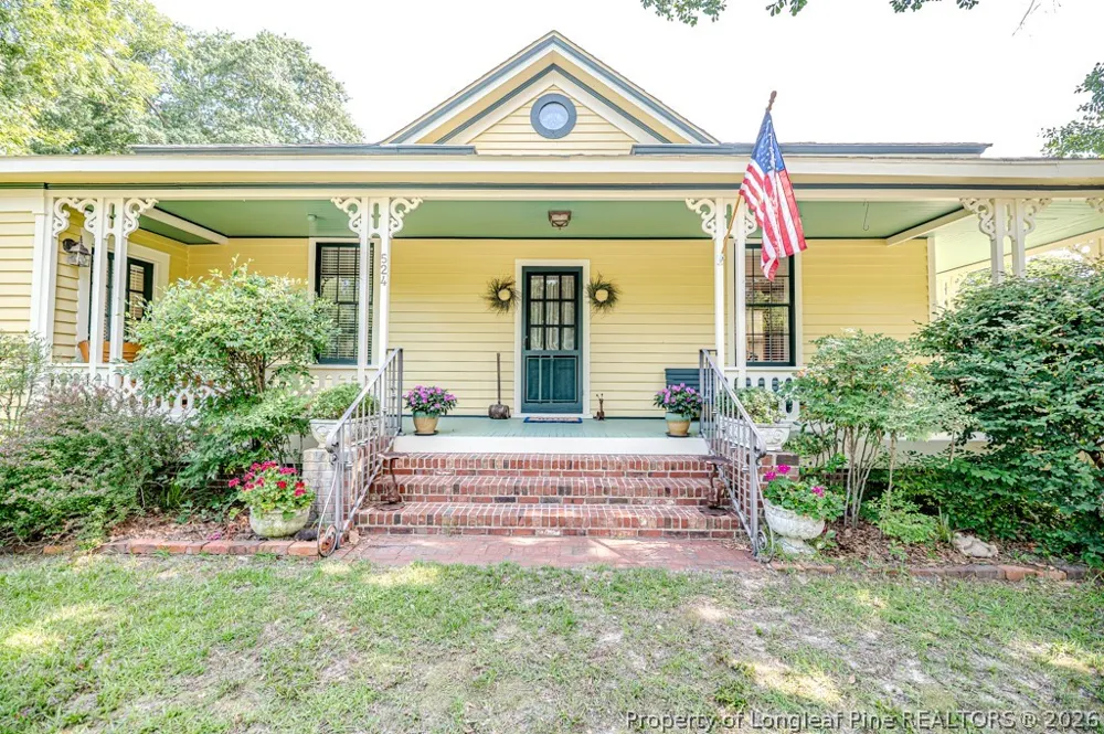 524 Carthage Street Cameron, NC 28326