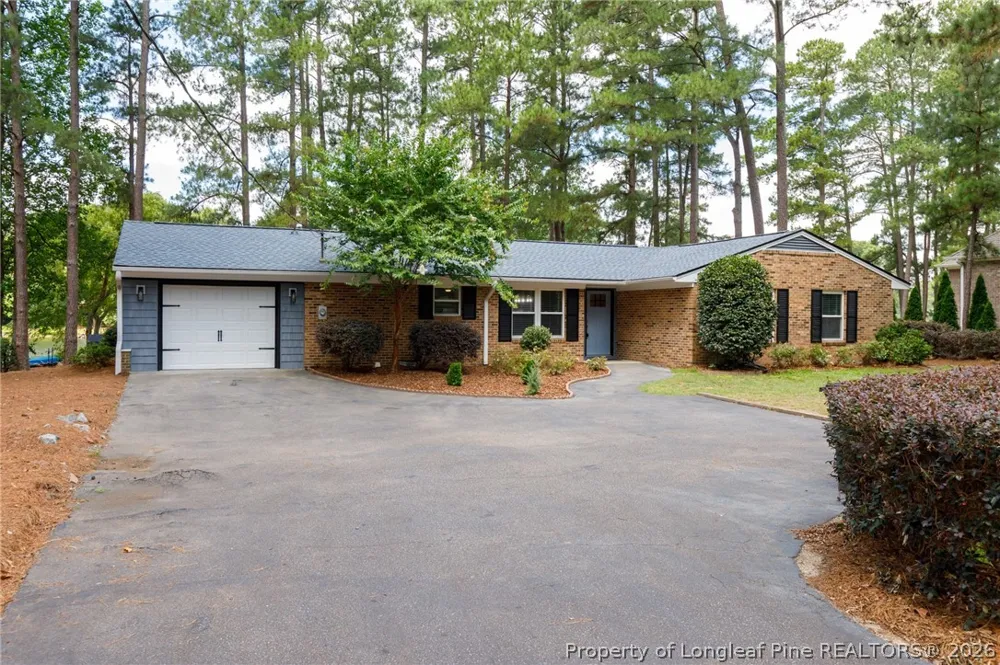 3516 Niagara Carthage Road Whispering Pines, NC 28327