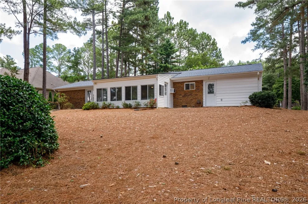 3516 Niagara Carthage Road Whispering Pines, NC 28327