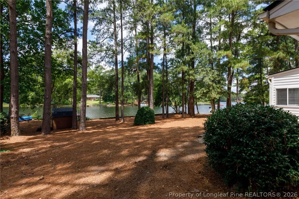 3516 Niagara Carthage Road Whispering Pines, NC 28327