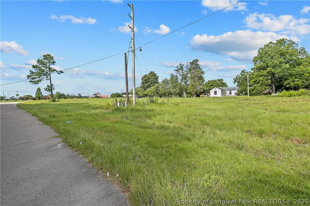 1631 FERNDALE DRIVE Fayetteville, NC 28314