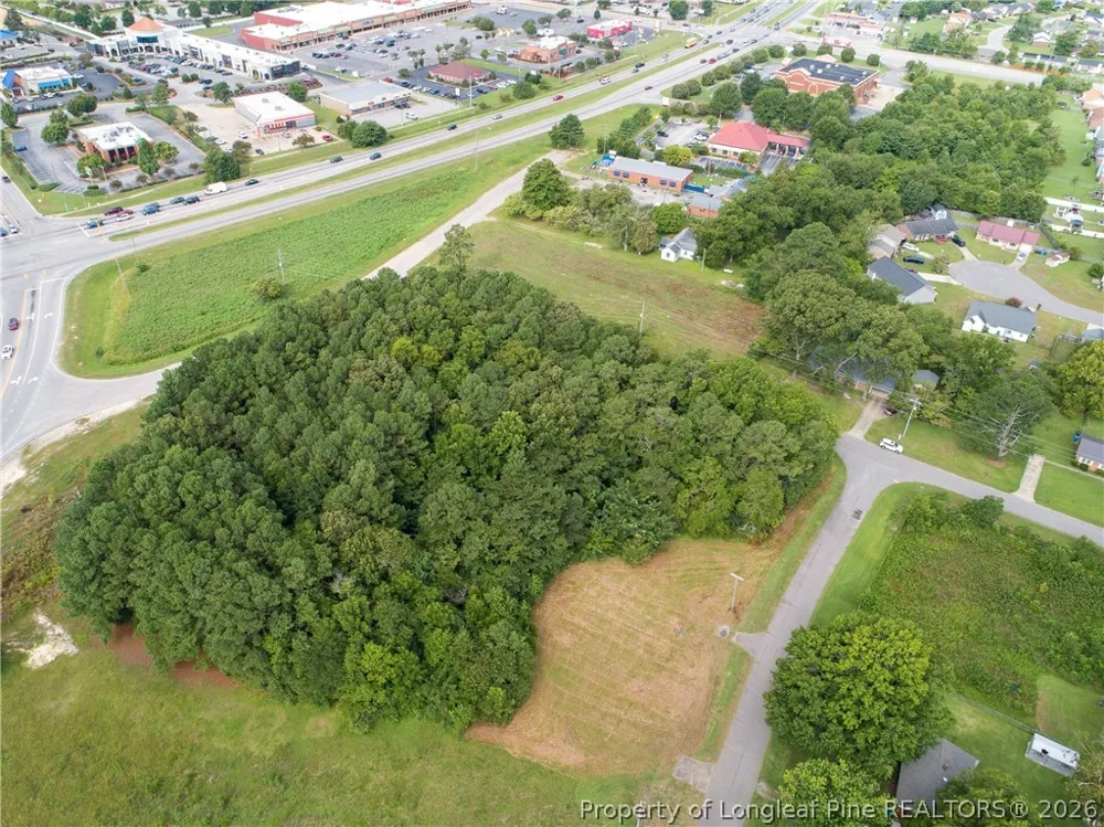 1631 FERNDALE DRIVE Fayetteville, NC 28314