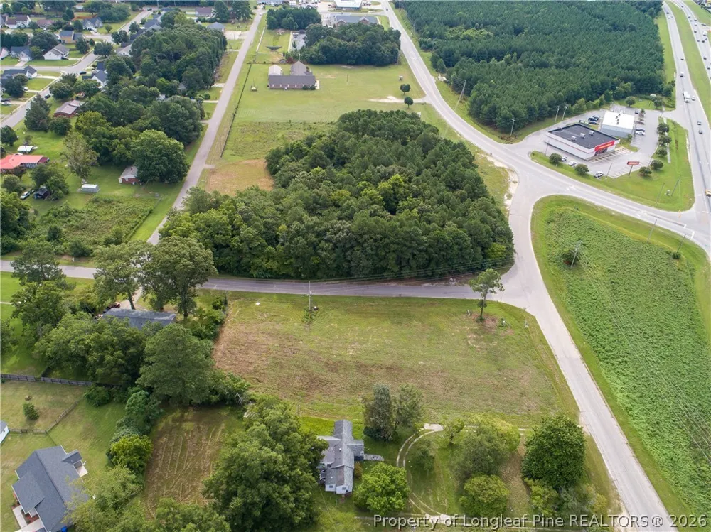 1631 FERNDALE DRIVE Fayetteville, NC 28314