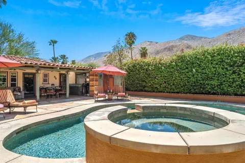 216 E Palo Verde Avenue