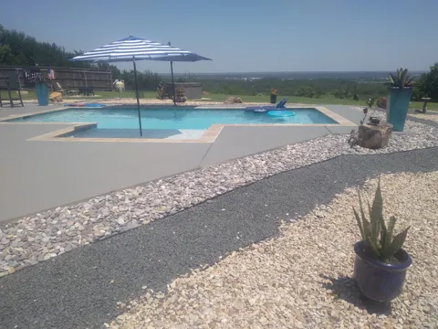 12 Cliff Drive