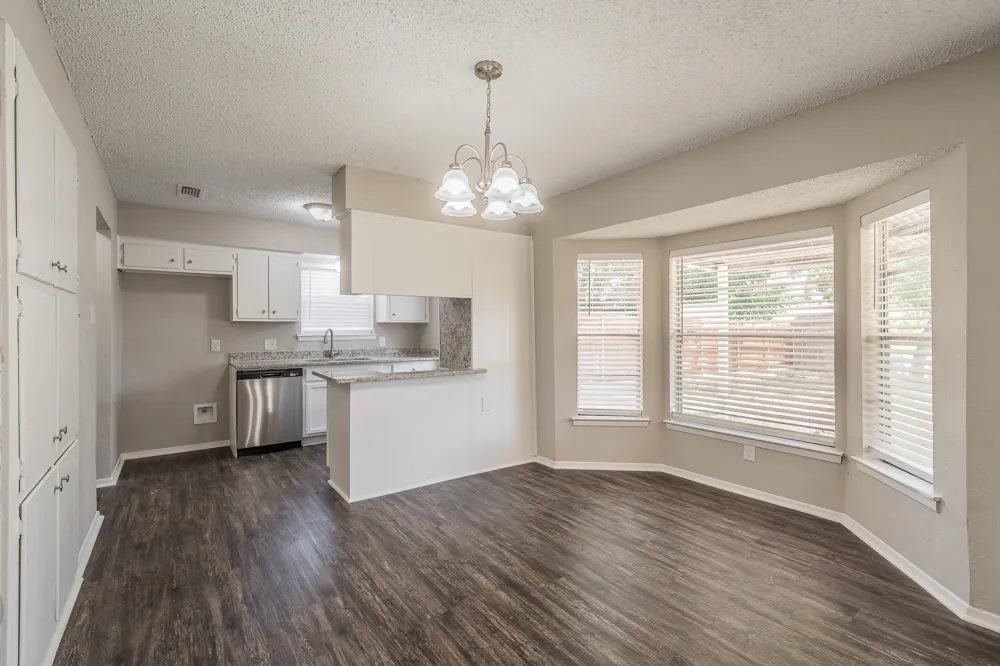 717 Blue Ridge Trail Saginaw, TX 76179