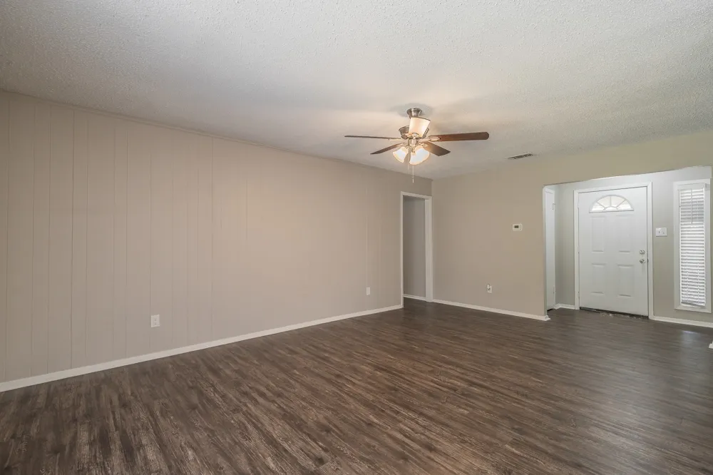 717 Blue Ridge Trail Saginaw, TX 76179