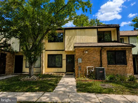 2005 GREENWOOD DRIVE