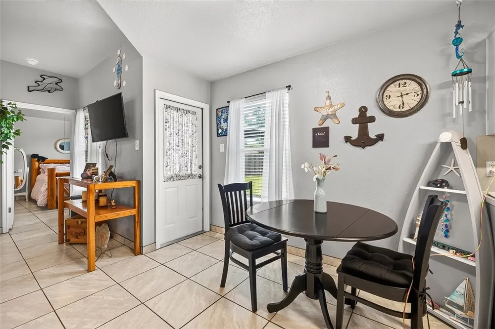 2573 Alana Lane Ingleside, TX 78362
