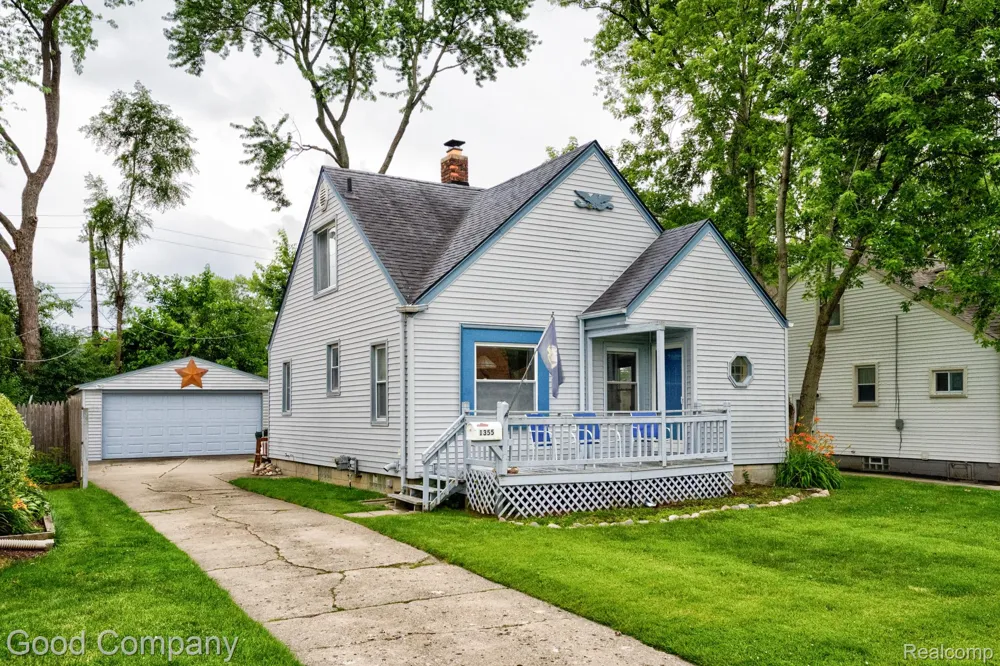 1355 Harvard Road Berkley City, MI 48072
