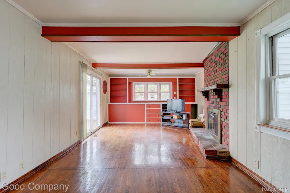 1355 Harvard Road Berkley City, MI 48072