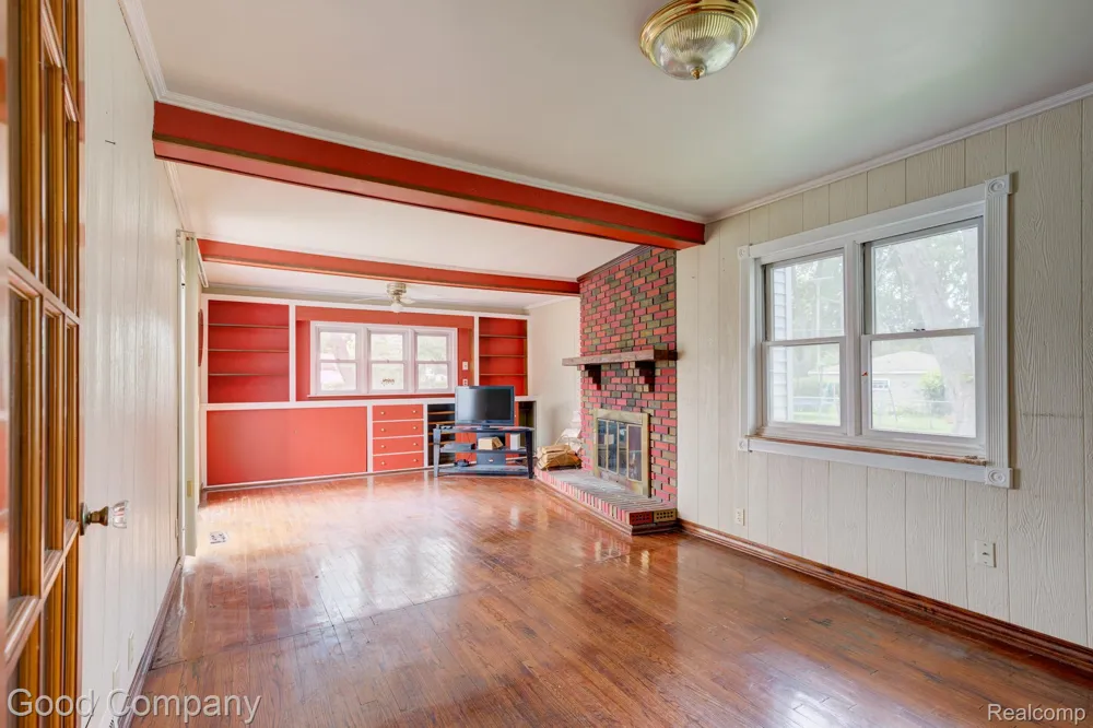 1355 Harvard Road Berkley City, MI 48072