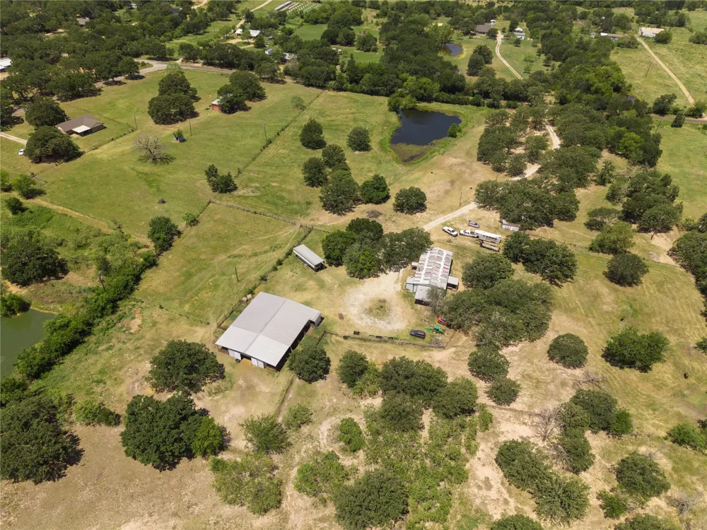 14643 County Road 4060 Scurry, TX 75158