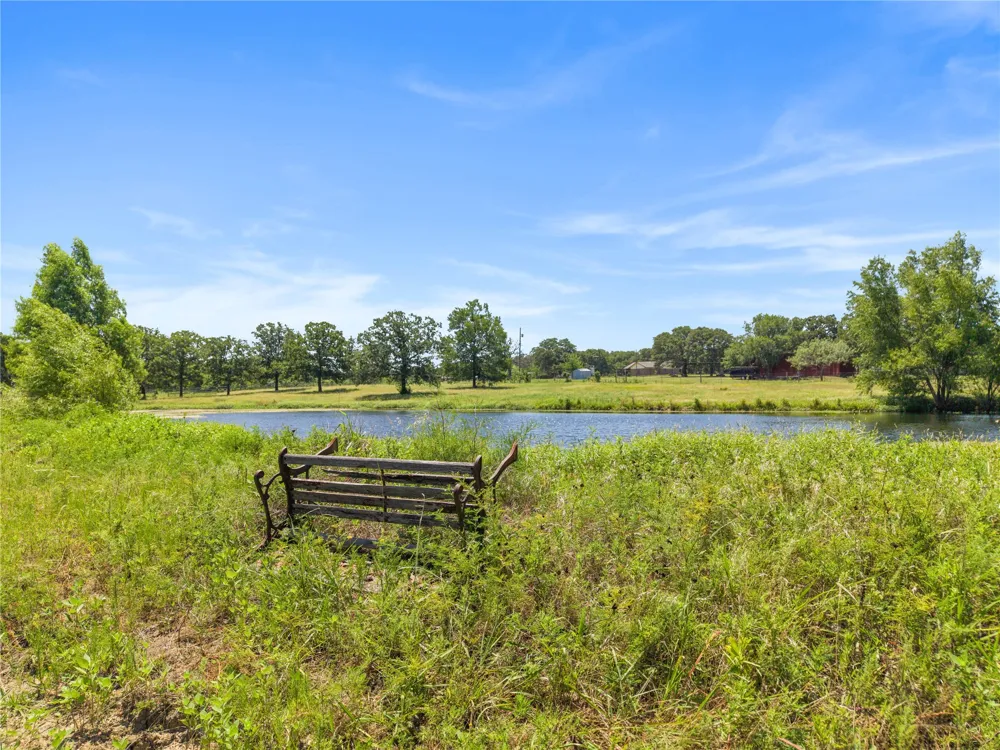 14643 County Road 4060 Scurry, TX 75158