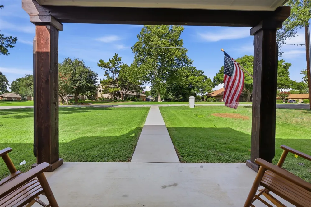 205 FOREST LANE Double Oak, TX 75077