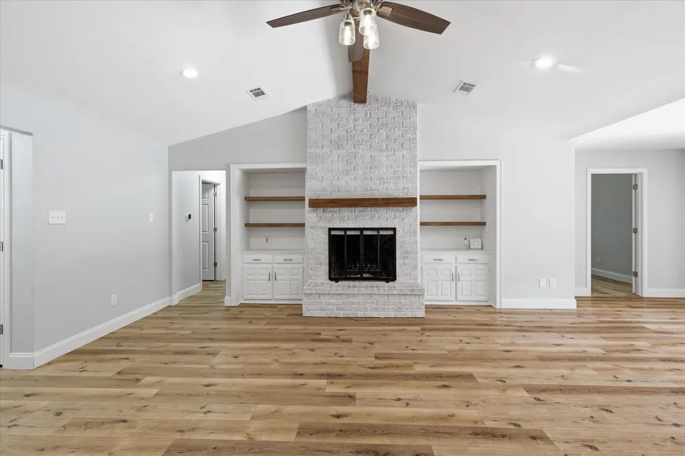 205 FOREST LANE Double Oak, TX 75077
