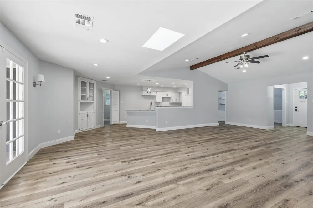 205 FOREST LANE Double Oak, TX 75077