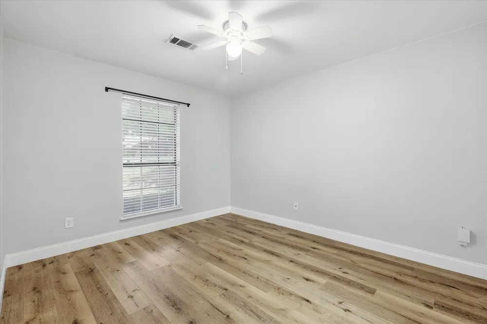 205 FOREST LANE Double Oak, TX 75077