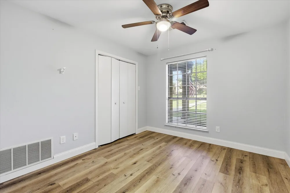 205 FOREST LANE Double Oak, TX 75077