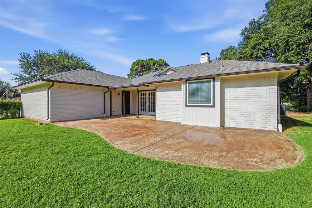 205 FOREST LANE Double Oak, TX 75077
