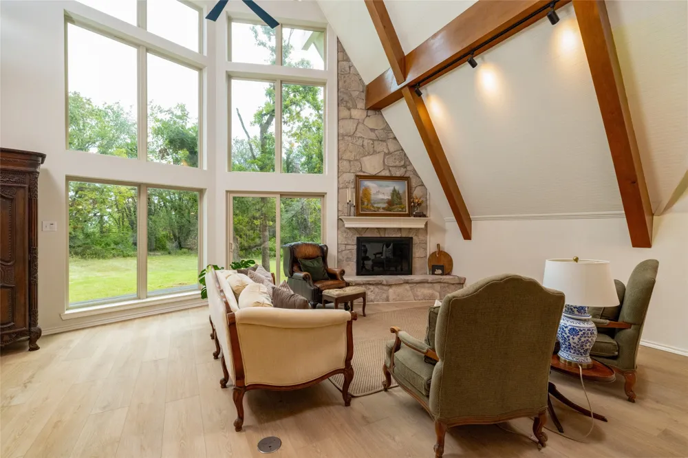 1704 County Road 3555 Paradise, TX 76073