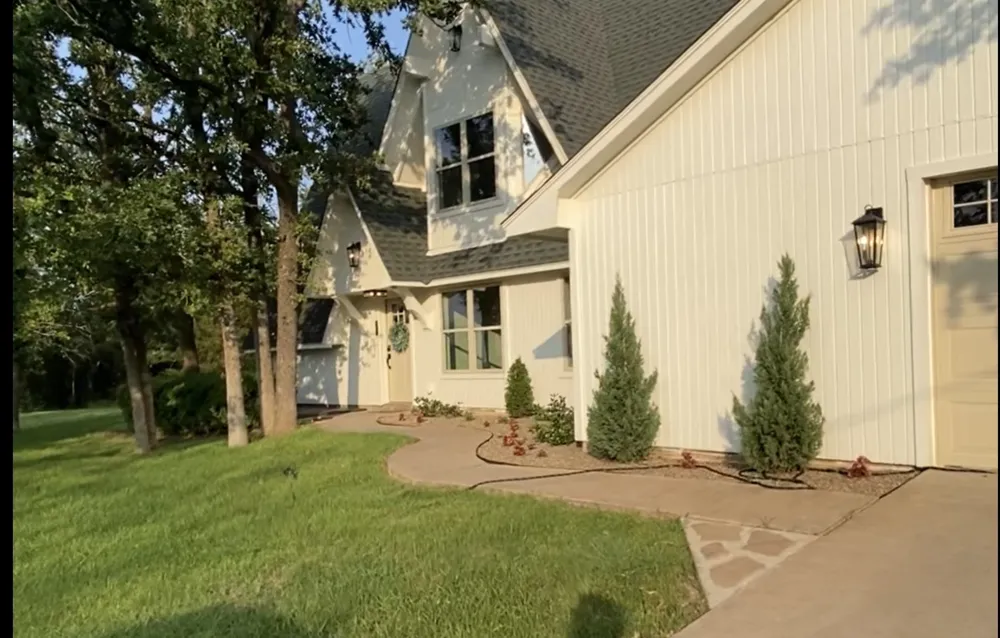1704 County Road 3555 Paradise, TX 76073