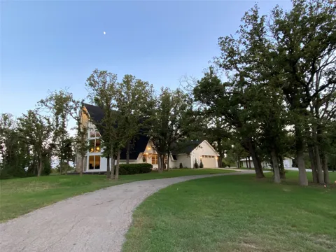 1704 County Road 3555