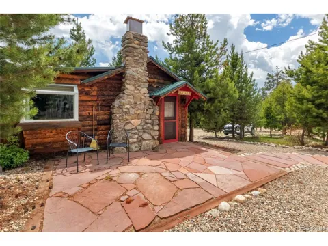 1450 Pine Lane