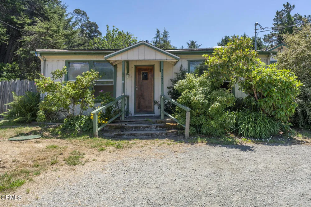 31581 Highway 20 Fort Bragg, CA 95437