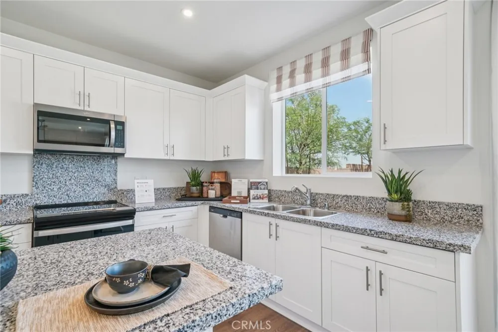 13603 Seminole Way Victorville, CA 92394
