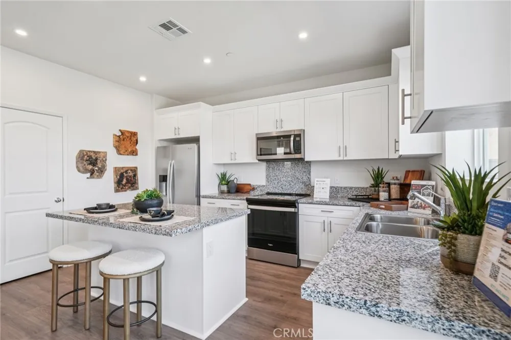 13603 Seminole Way Victorville, CA 92394
