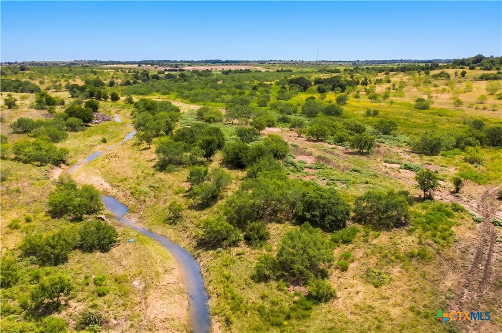 1854 County Road 104 Buckholts, TX 76518