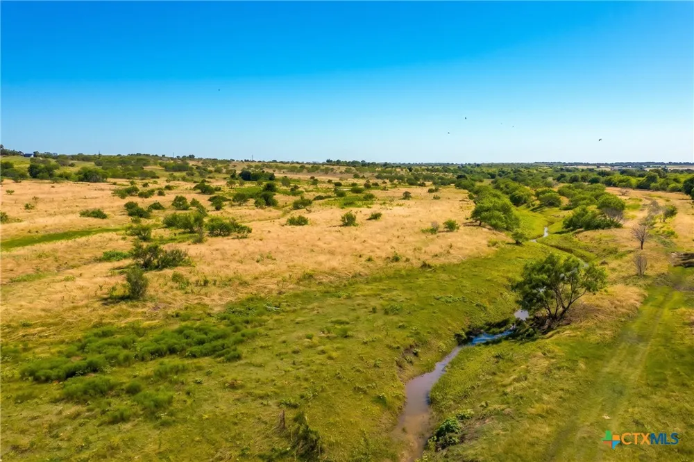 1854 County Road 104 Buckholts, TX 76518